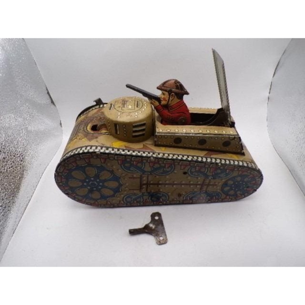 Vintage Marx Wind Up Tin Toy Tank With‎ Key Works